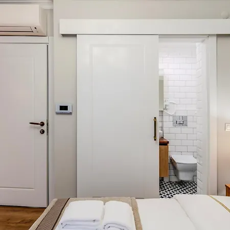 Clk Quarto em Acomodações Particulares *